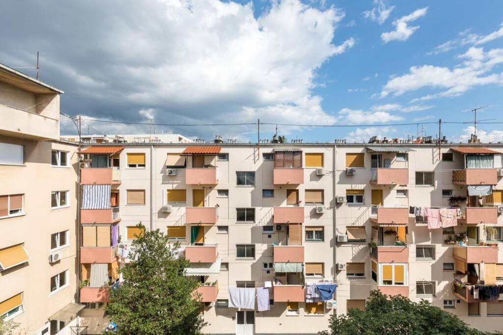 Banana Split Youth Apartment المظهر الخارجي الصورة